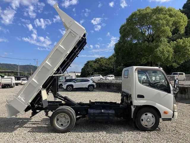 日野 デュトロ TKG-XZU620T(2WD)の写真5