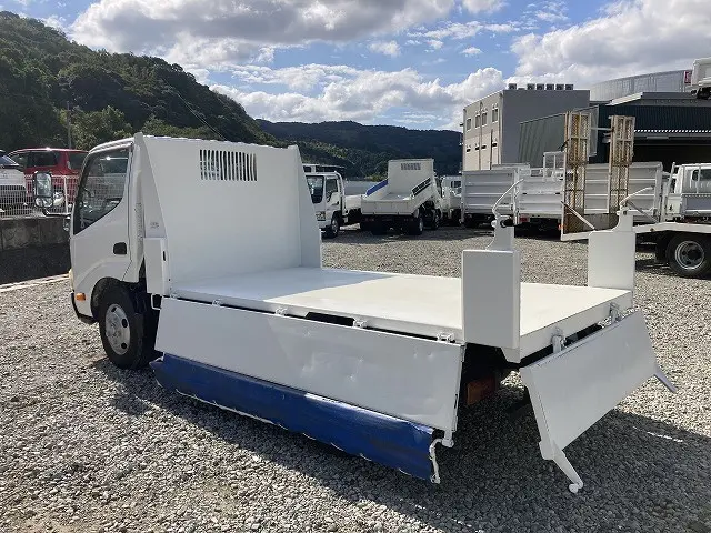 日野 デュトロ TKG-XZU620T(2WD)の写真13