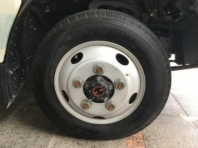 いすゞ エルフ TKG-NJS85A(4WD)の写真25