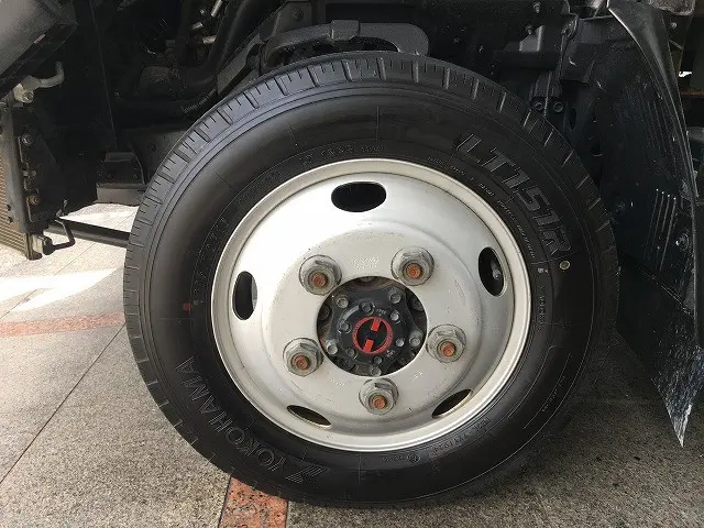 いすゞ エルフ TKG-NJS85A(4WD)の写真26
