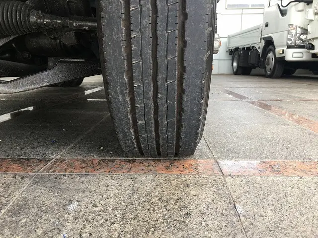 いすゞ エルフ TKG-NJS85A(4WD)の写真30
