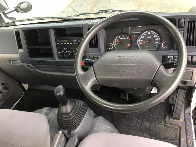 いすゞ エルフ TKG-NJS85A(4WD)の写真34