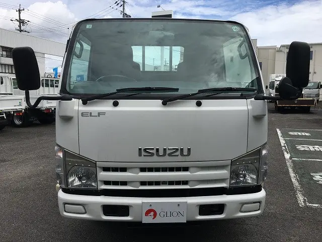 いすゞ エルフ TKG-NJS85A(4WD)の写真2