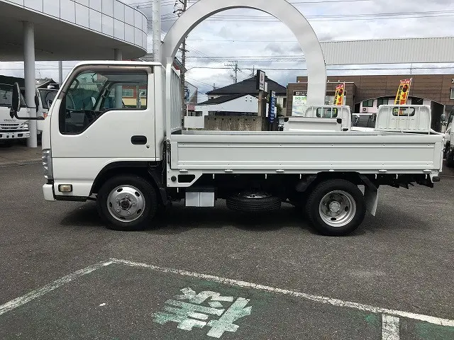 いすゞ エルフ TKG-NJS85A(4WD)の写真4
