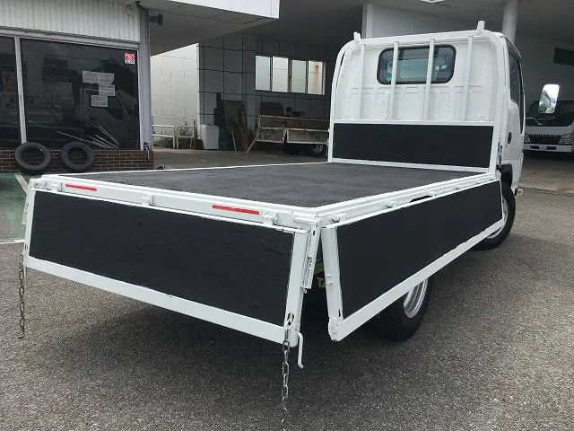 いすゞ エルフ TKG-NJS85A(4WD)の写真15