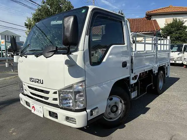 いすゞ エルフ 2RG-NKR88A(2WD)の写真1