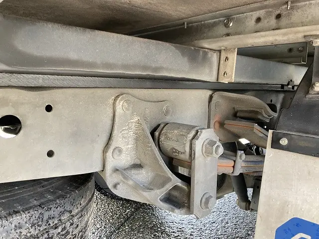 いすゞ エルフ TRG-NMR85AN(2WD)の写真16