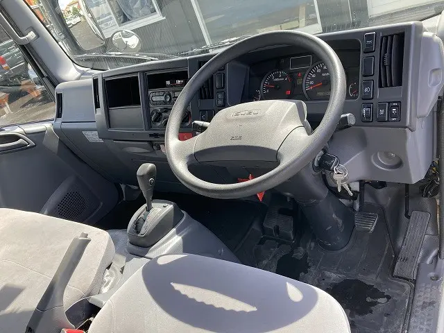 いすゞ エルフ TRG-NMR85AN(2WD)の写真30