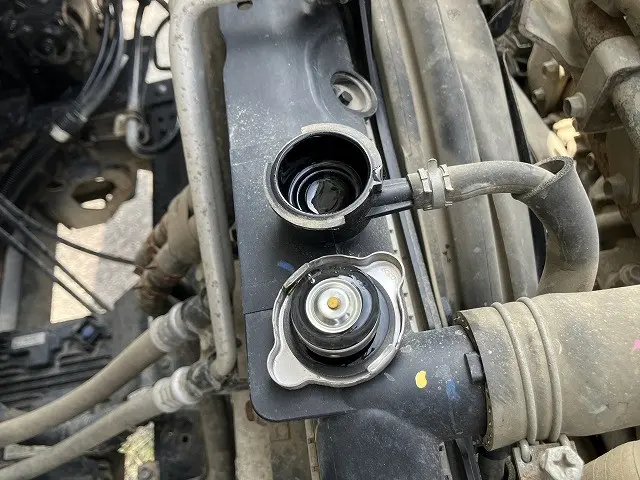 いすゞ フォワード 2PG-FRR90S1(2WD)の写真21