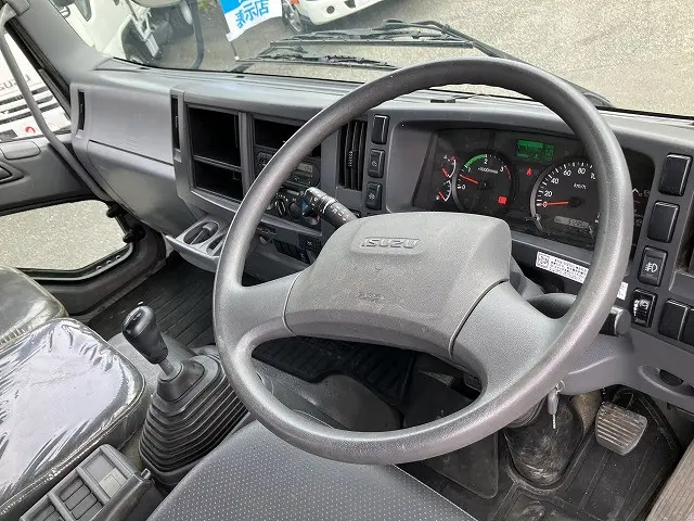 いすゞ フォワード 2PG-FRR90S1(2WD)の写真34