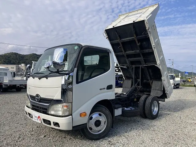 日野 デュトロ TKG-XZU620T(2WD)の写真1