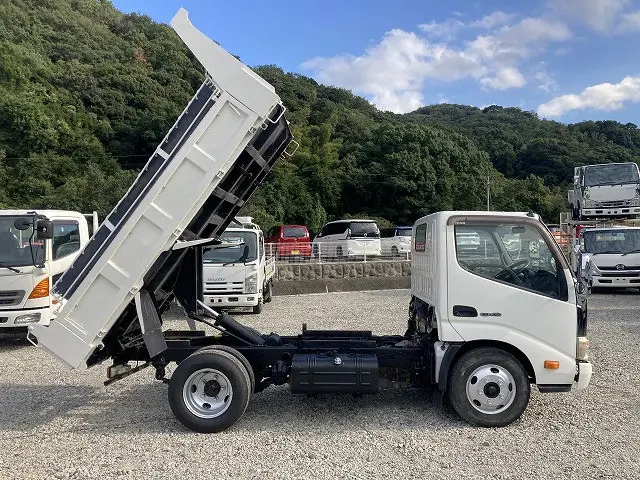 日野 デュトロ TKG-XZU620T(2WD)の写真5