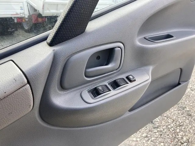 日野 デュトロ TKG-XZU620T(2WD)の写真31