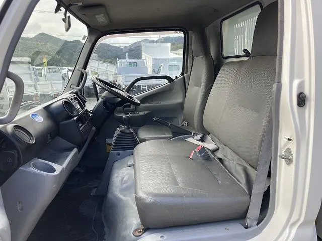 日野 デュトロ TKG-XZU620T(2WD)の写真33
