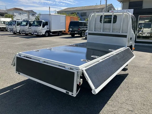 トヨタ ダイナ 2RG-XZU605(2WD)の写真15