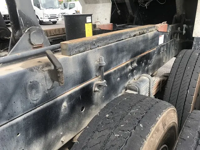 日野 プロフィア QKG-FS1EKDA(6x4)の写真37