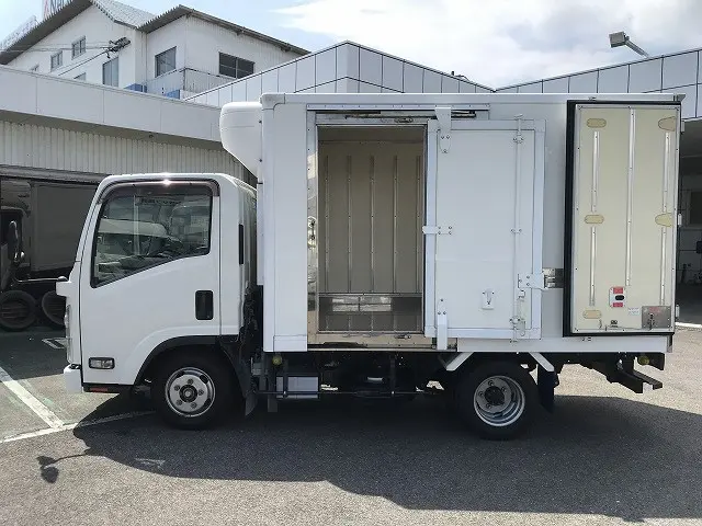 いすゞ エルフ TPG-NLR85AN(2WD)の写真11
