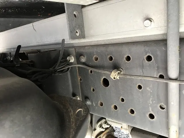 いすゞ エルフ TPG-NLR85AN(2WD)の写真46