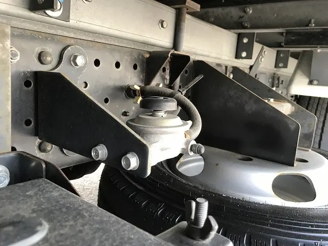 いすゞ エルフ TPG-NLR85AN(2WD)の写真48