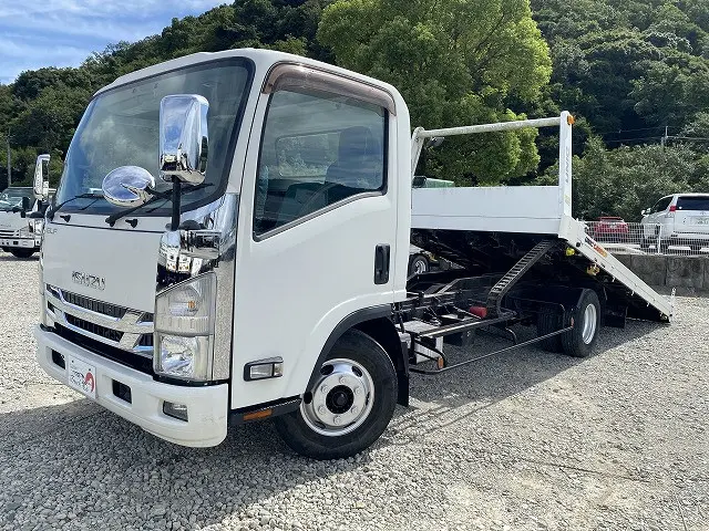 いすゞ エルフ TRG-NPR85AN(2WD)の写真1