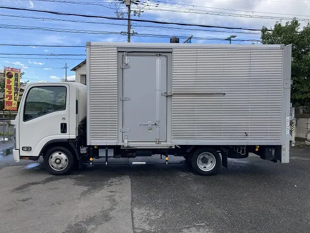 いすゞ エルフ TRG-NPR85AN(2WD)の写真4