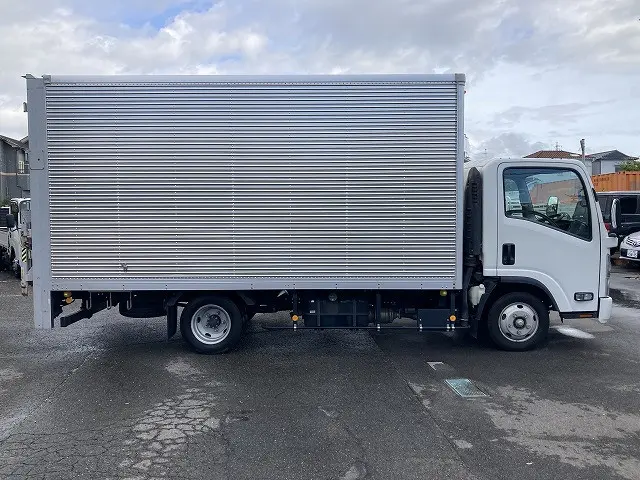 いすゞ エルフ TRG-NPR85AN(2WD)の写真5