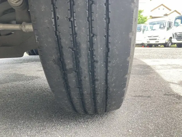 いすゞ エルフ TRG-NPR85AN(2WD)の写真26