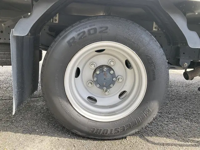 いすゞ エルフ TRG-NPR85AN(2WD)の写真29