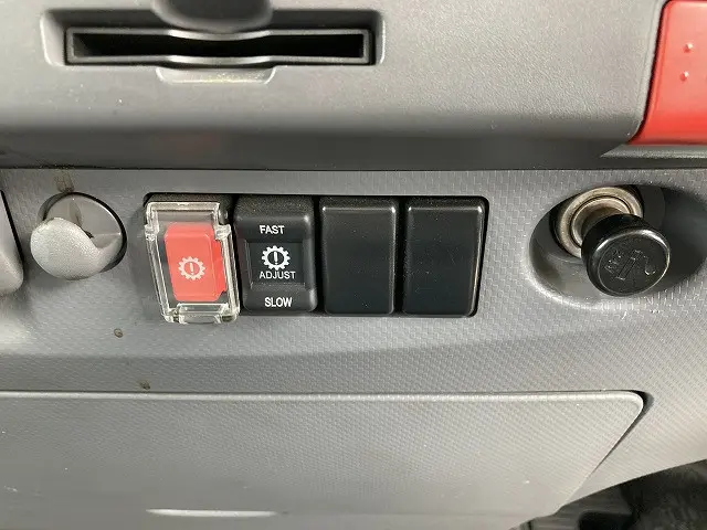 いすゞ エルフ TRG-NPR85AN(2WD)の写真46