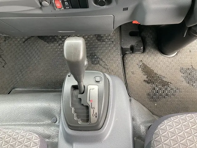 いすゞ エルフ TRG-NPR85AN(2WD)の写真49