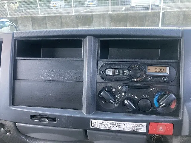 いすゞ エルフ TRG-NKR85A(2WD)の写真26