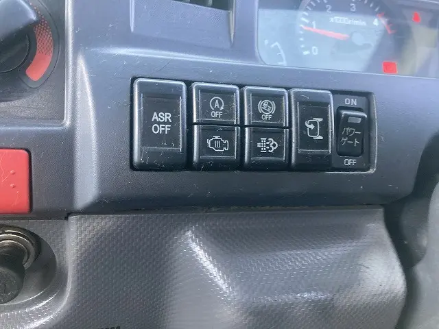 いすゞ エルフ TRG-NKR85A(2WD)の写真28