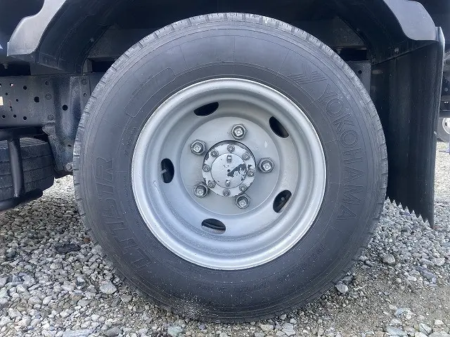 いすゞ エルフ TRG-NKR85A(2WD)の写真42