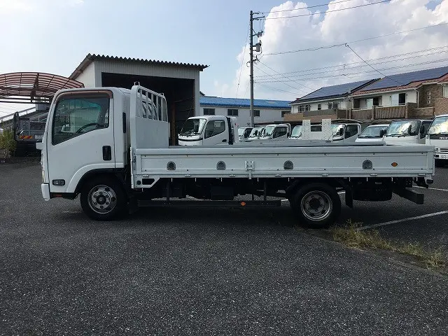 いすゞ エルフ TKG-NPR85AR(2WD)の写真4