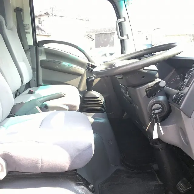 いすゞ エルフ TKG-NPR85AR(2WD)の写真46