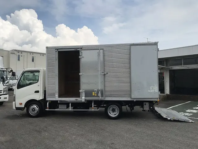 日野 デュトロ 2RG-XZU710M(2WD)の写真11