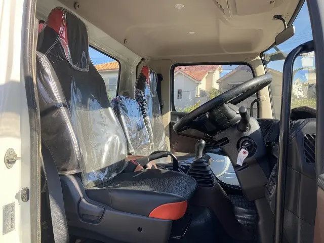 日野 レンジャー 2KG-FC2ABA(2WD)の写真35