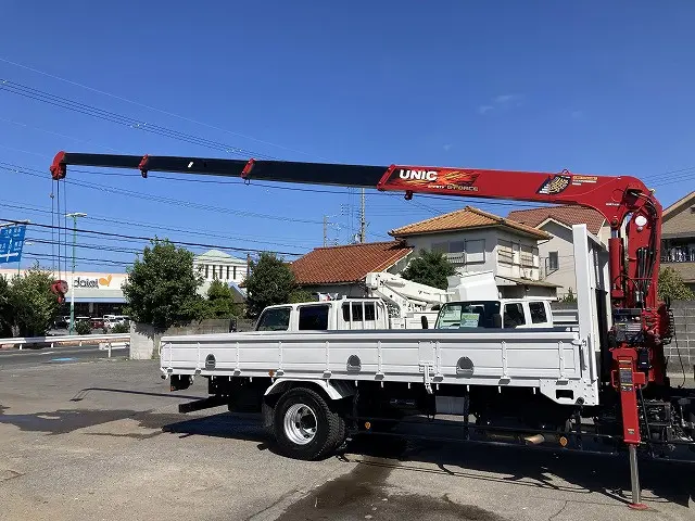 いすゞ フォワード 2PG-FRR90S1(2WD)の写真16