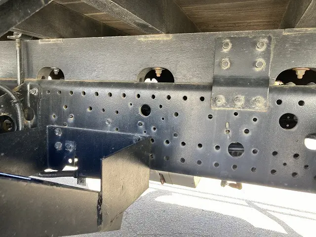 いすゞ フォワード 2PG-FRR90S1(2WD)の写真21