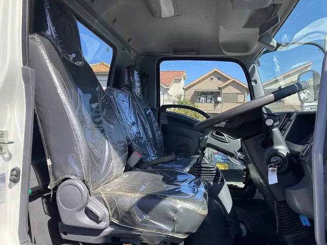 いすゞ フォワード 2PG-FRR90S1(2WD)の写真29