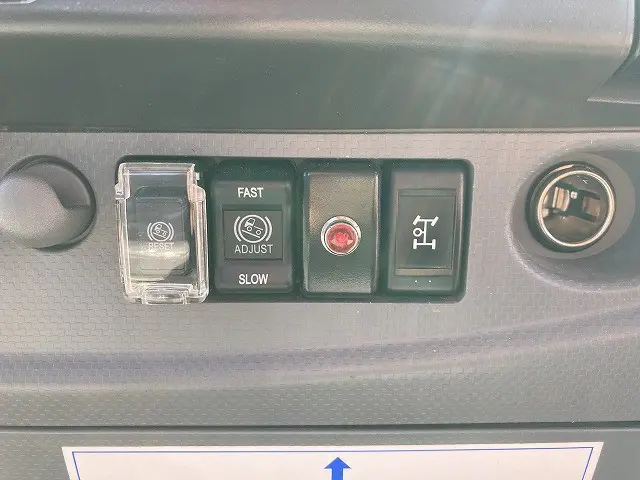 いすゞ フォワード 2PG-FRR90S1(2WD)の写真37