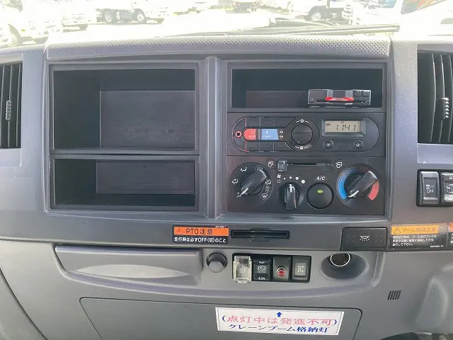 いすゞ フォワード 2PG-FRR90S1(2WD)の写真38