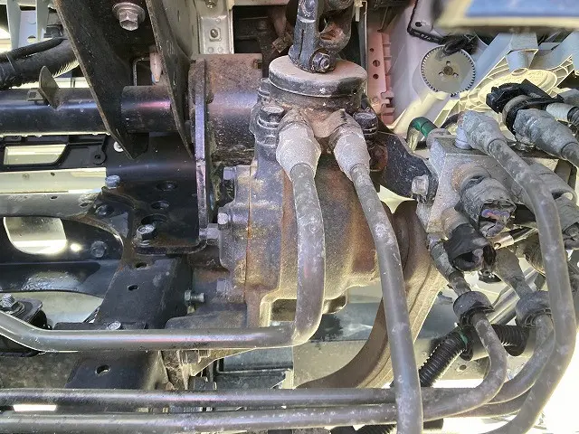 いすゞ フォワード 2PG-FRR90S1(2WD)の写真46