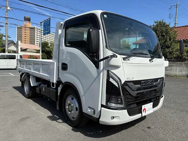 いすゞ エルフ 2RG-NKR88AT(2WD)の写真10