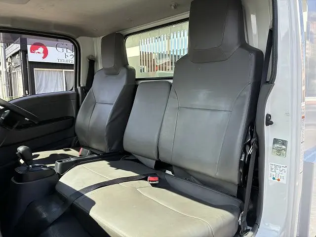 いすゞ エルフ 2RG-NKR88AT(2WD)の写真39