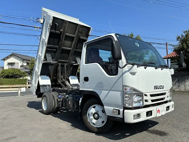 いすゞ エルフ 2RG-NKR88AD(2WD)の写真3