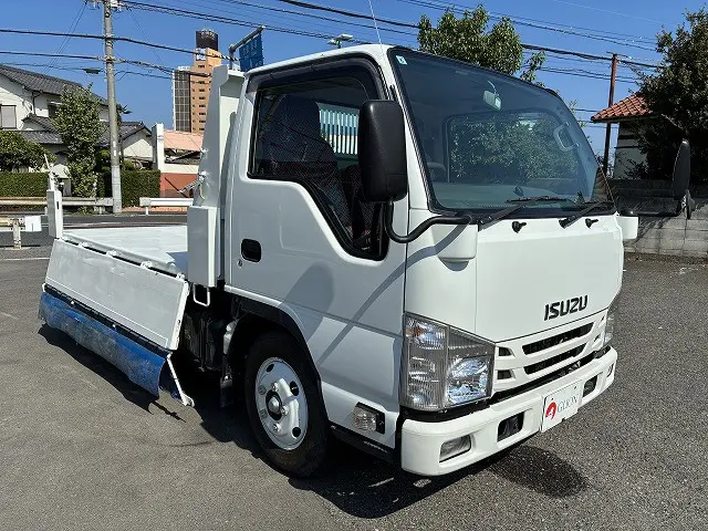 いすゞ エルフ 2RG-NKR88AD(2WD)の写真17