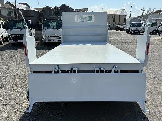 いすゞ エルフ 2RG-NKR88AD(2WD)の写真21