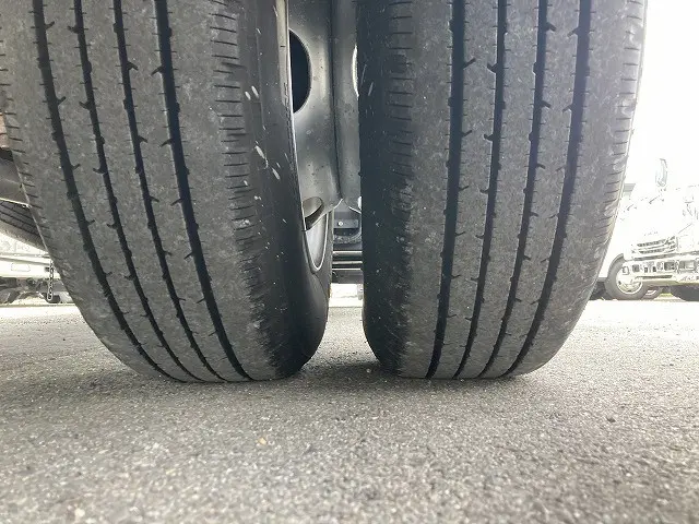 いすゞ エルフ 2RG-NPR88AN(2WD)の写真24