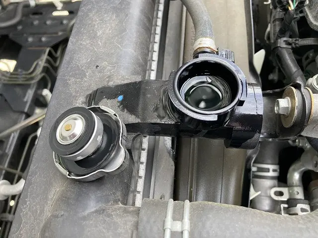 いすゞ エルフ 2RG-NPR88AN(2WD)の写真41